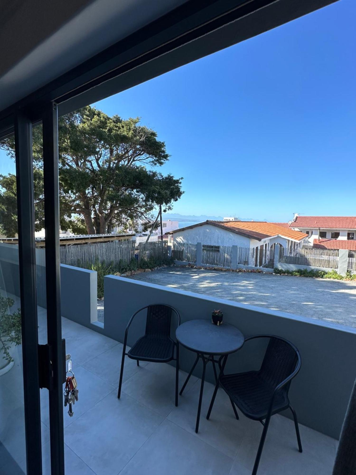 Modern Apartments Downtown Plettenberg Bay Extérieur photo
