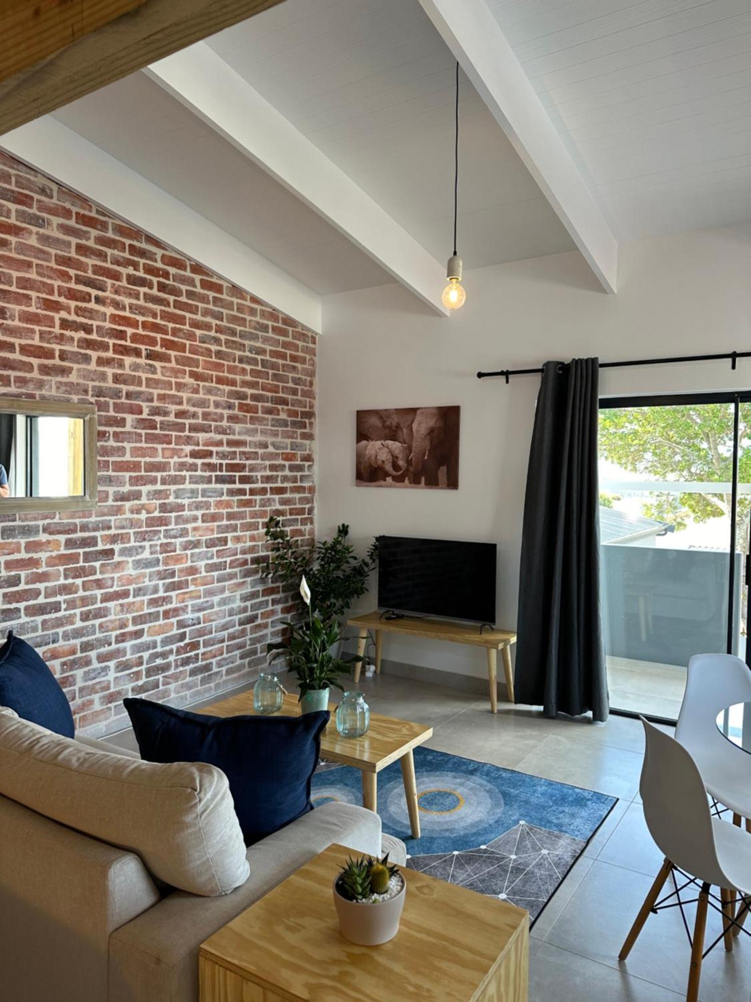 Modern Apartments Downtown Plettenberg Bay Extérieur photo